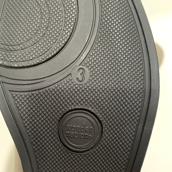 Girls Ankle Boots size 3, like new, never worn - Picture 3 of 3